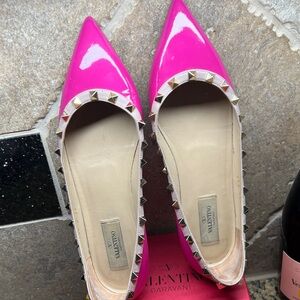 Valentino Bold beautiful Pink Studded Flats
